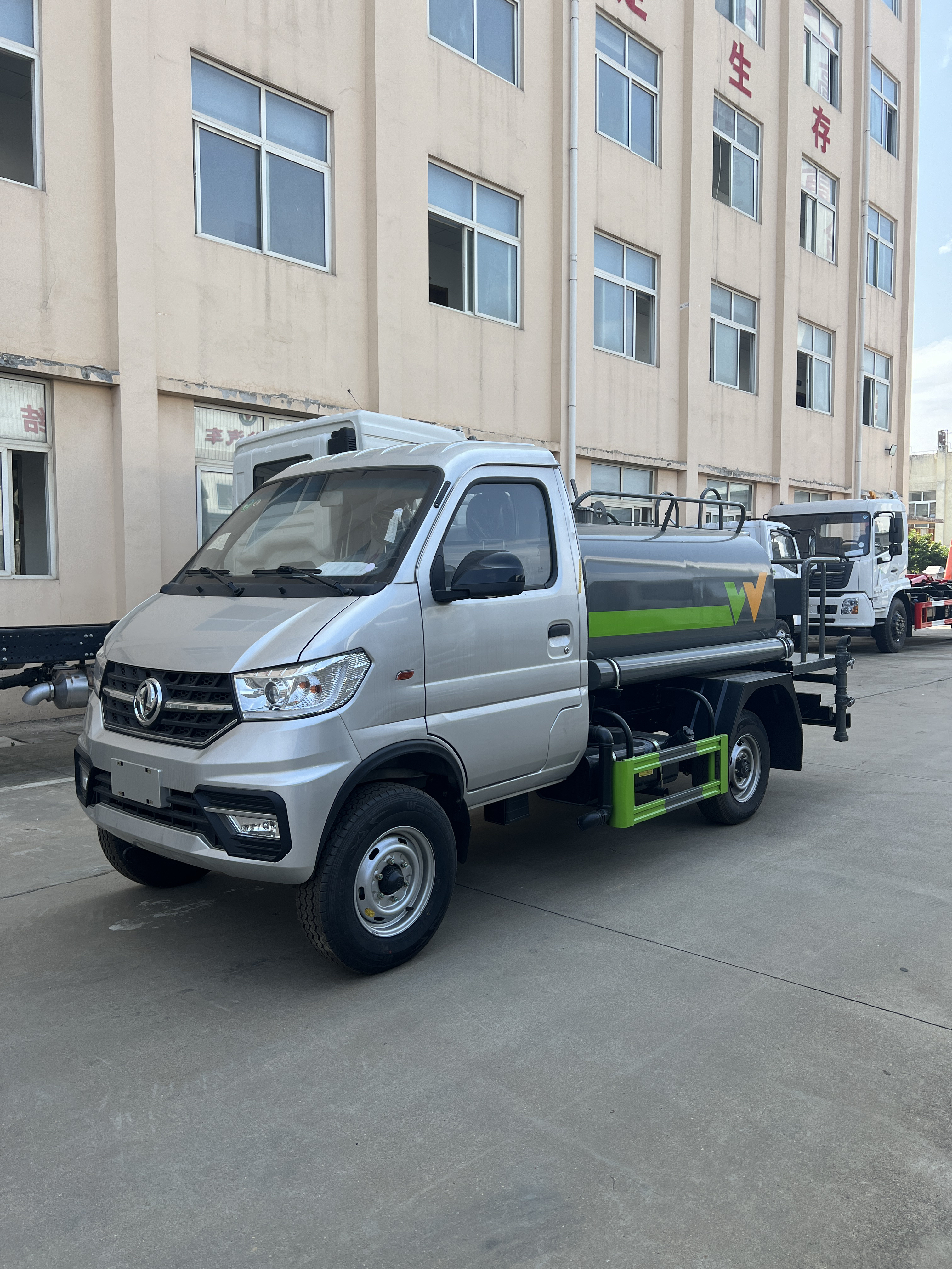 小型洒水车价格表