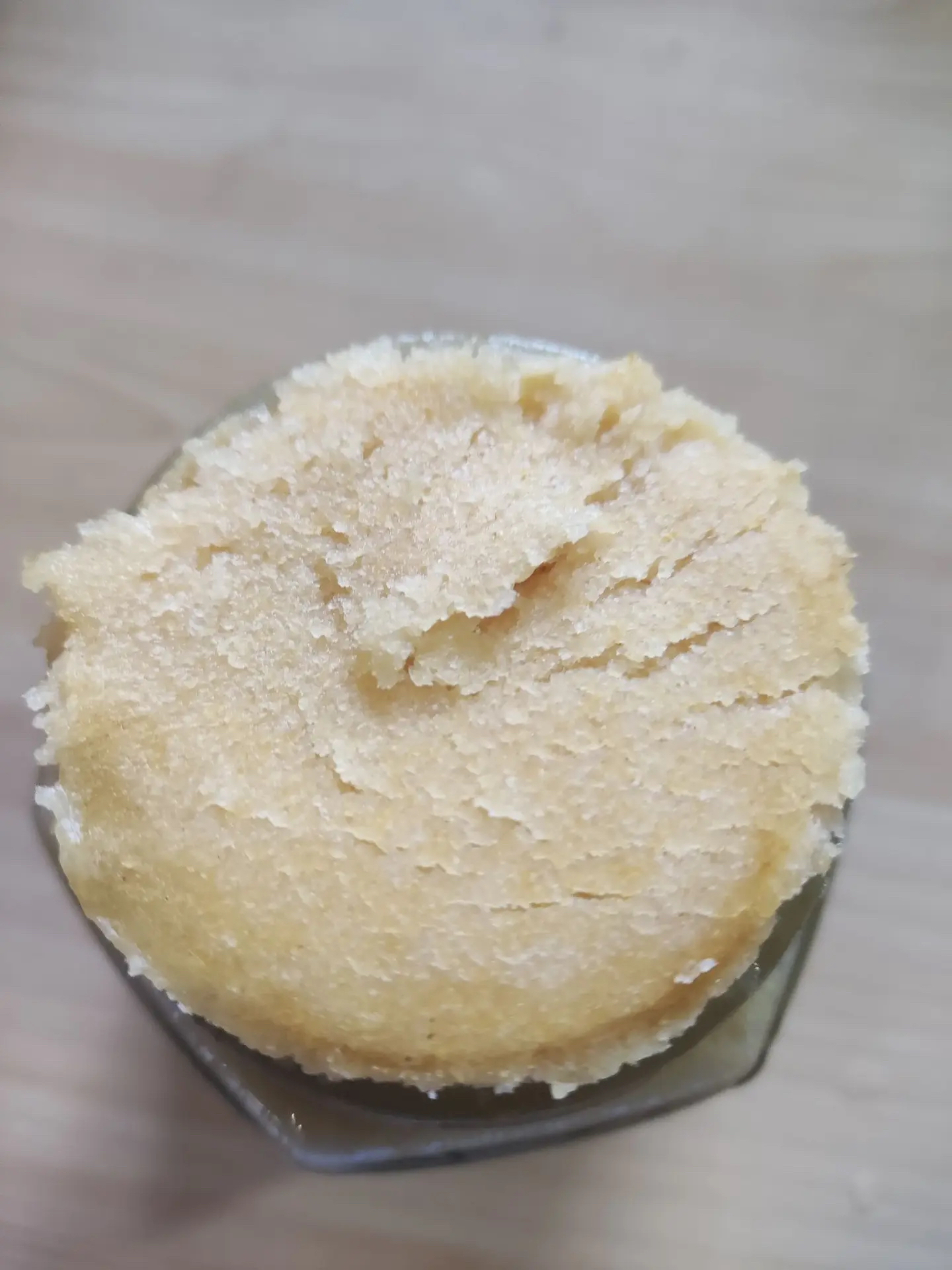 蜂蜜发酵了还能不能继续吃了(蜂蜜发酵还能吃吗?)