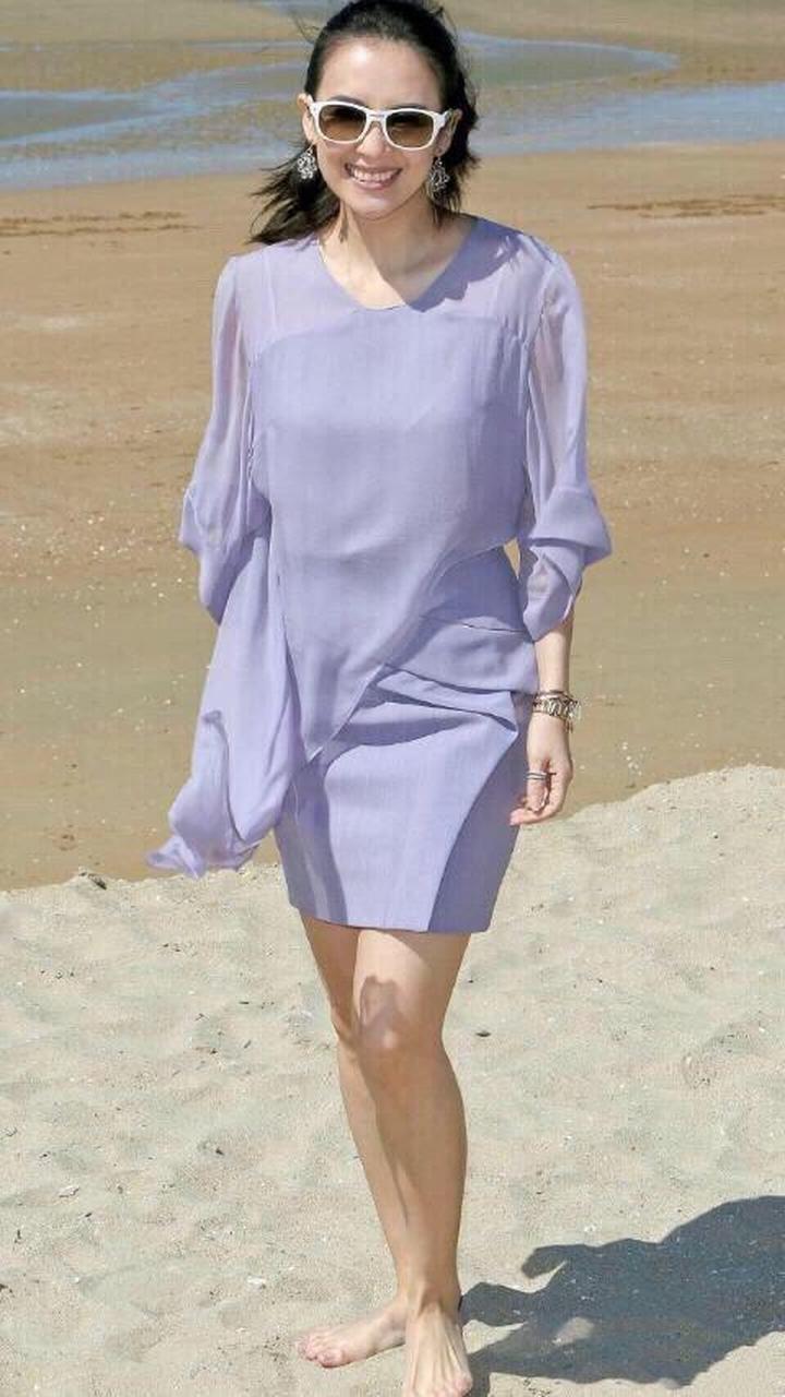 章子怡早前沙滩美照