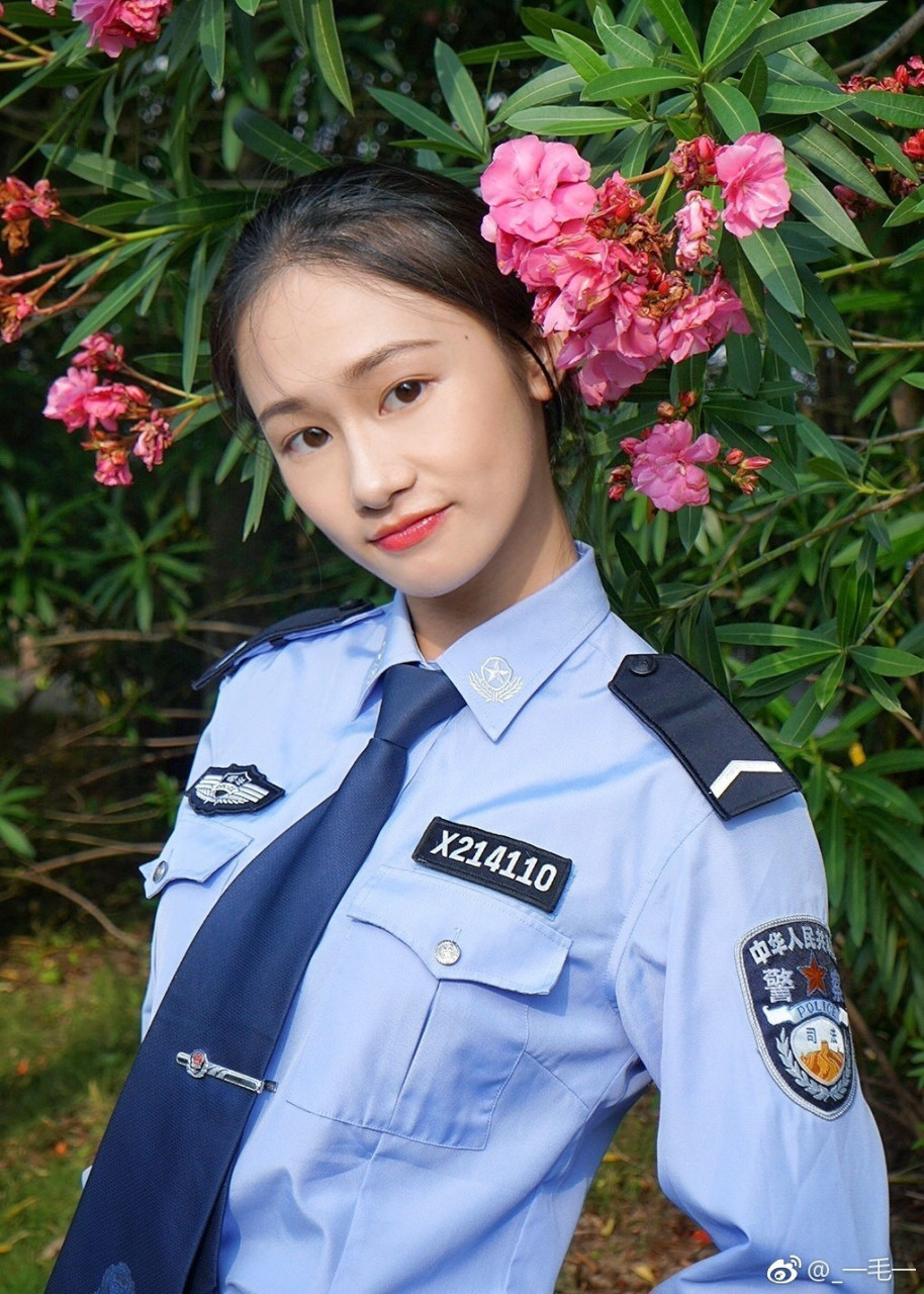 警花吧 写真图片