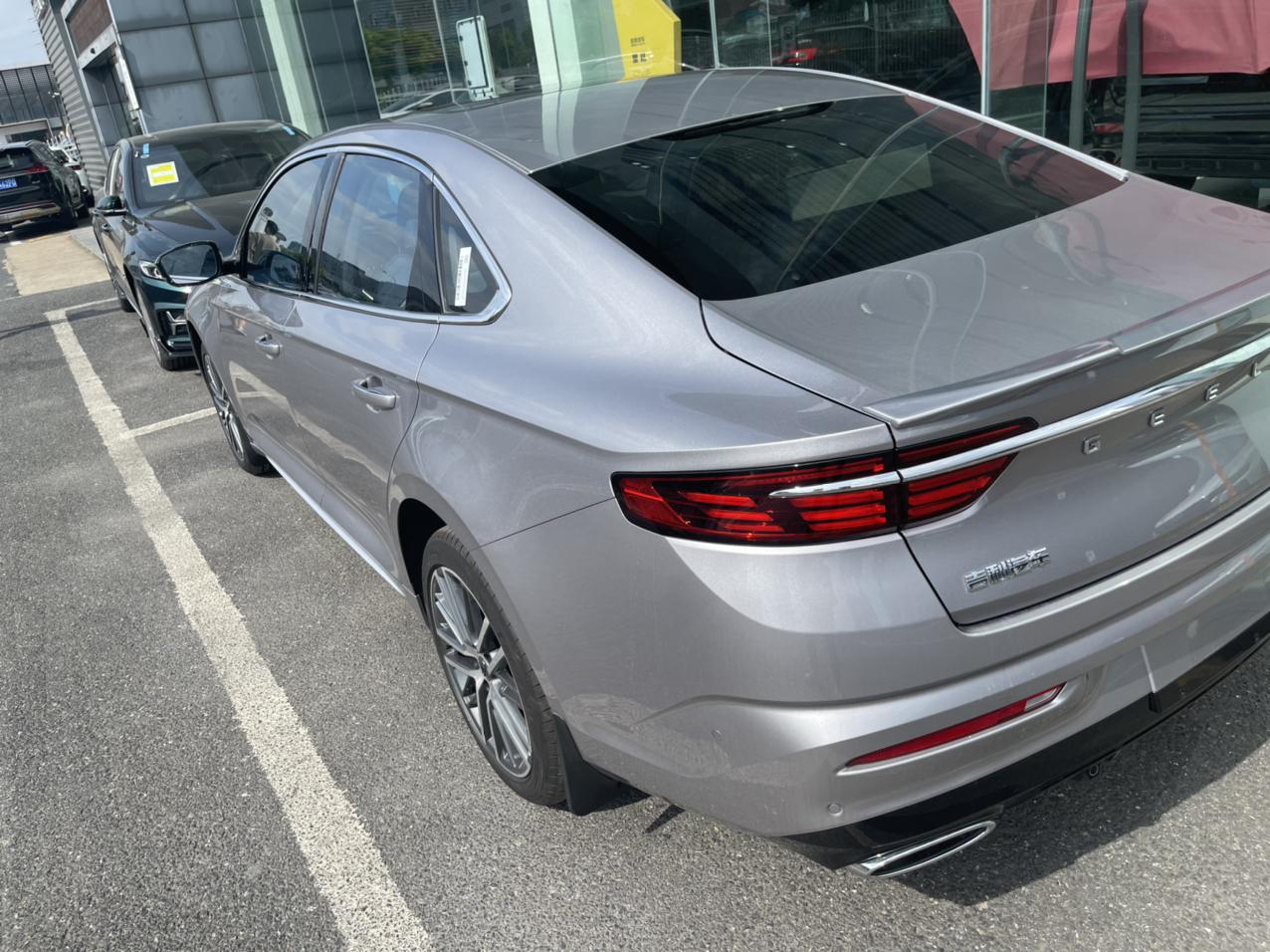 吉利星瑞2.0td版惊爆眼球!银色车标 动力飙升,性能升级引热议