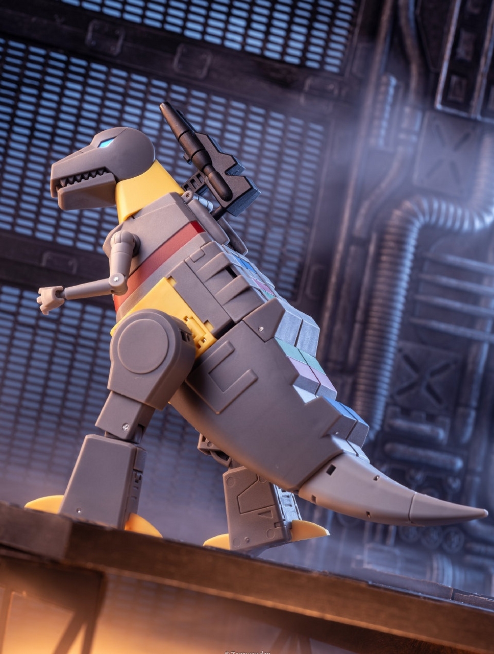 模型欣赏:ms-toys 魔方 机器恐龙 钢索,他是第一批制造出来的机器恐龙