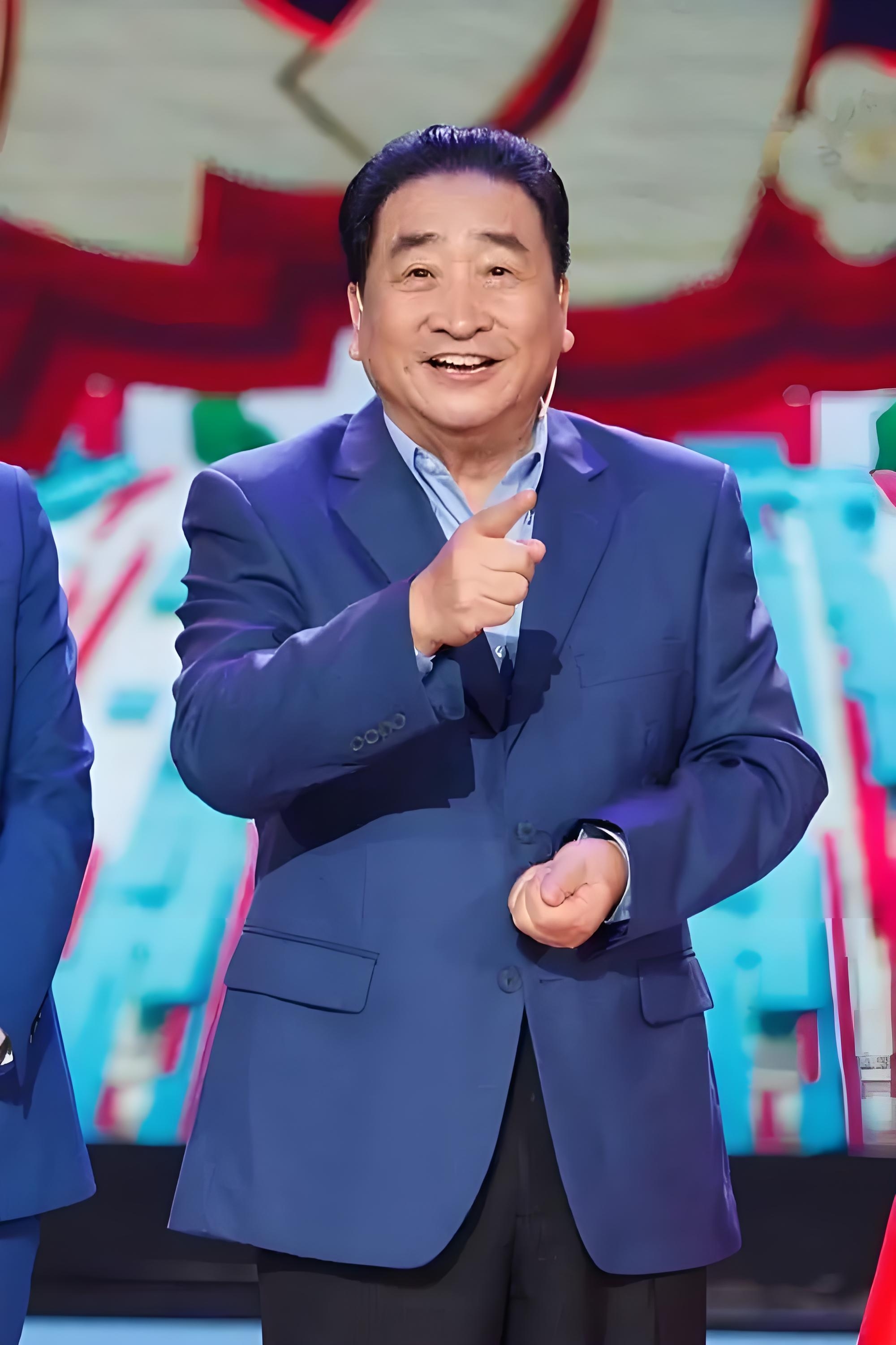 著名相声表演艺术家姜昆先生可以说是继马三立侯宝林马季先生之后又一