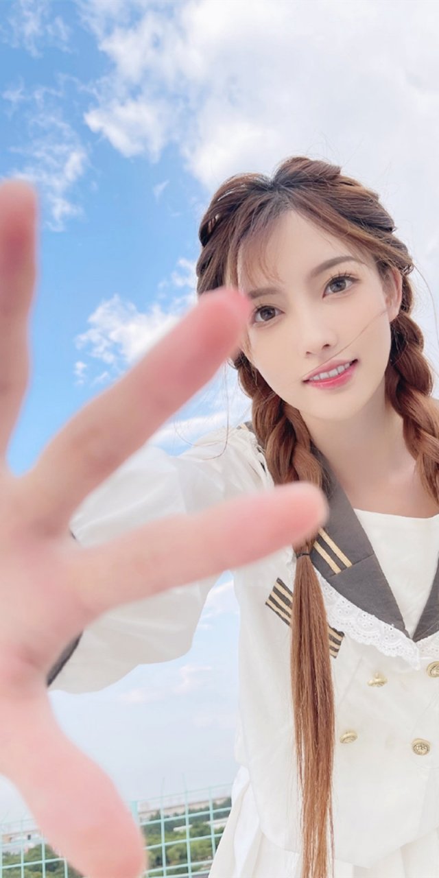 双马尾小姐姐,青春靓丽,元气满满.