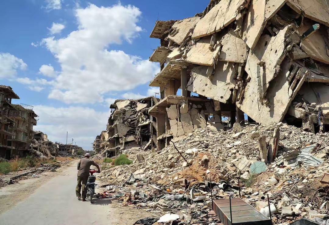 叙利亚,这个曾经被誉为"文明摇篮"的中东国家,如今却因持续的战乱和