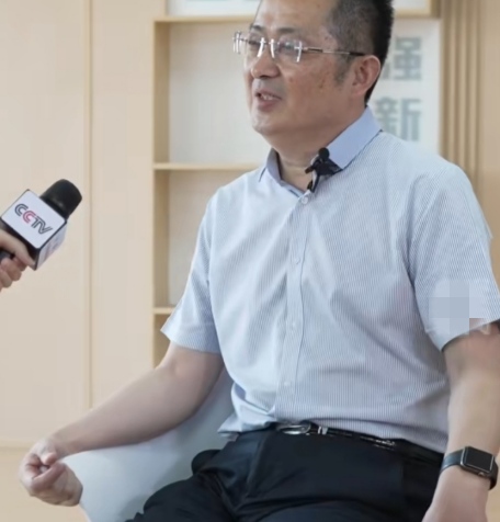 奥特迅 采访涟水中专王文林涟水全部校长图片药王庙中学校长周洪启