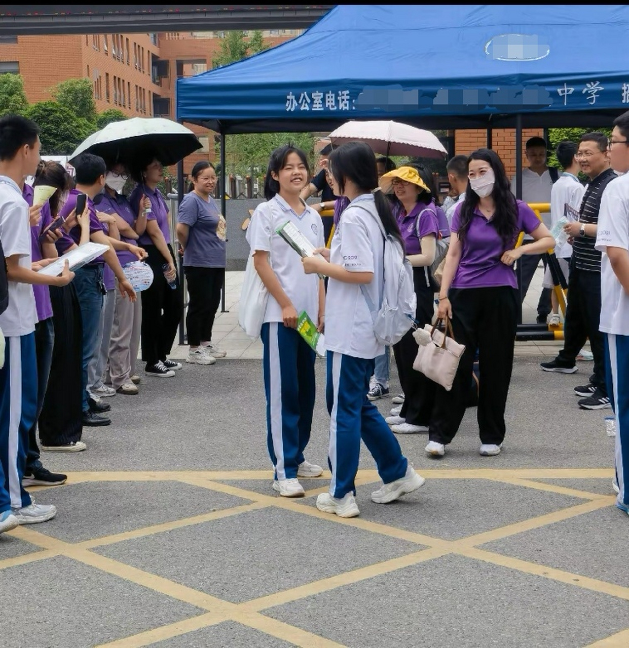 到6月20日,为期三天的湖南省初中学业水平考试(简称中考)又将隆重举行