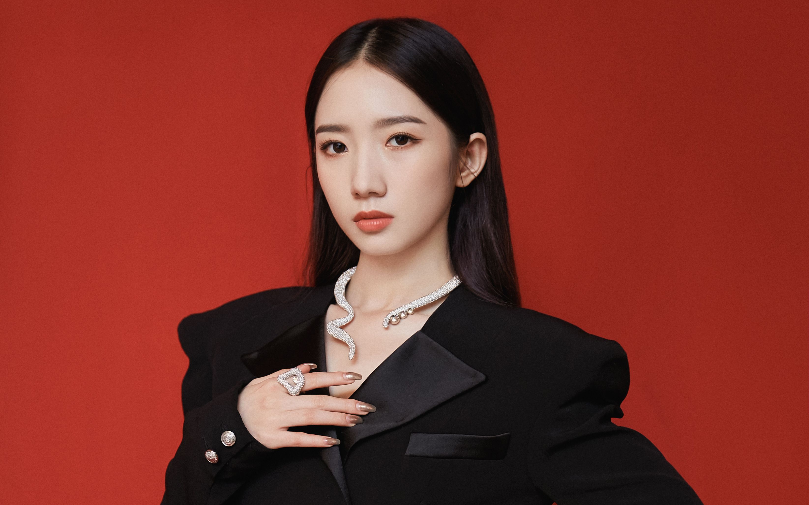 孟美岐又一次上热搜,这次被嘲一点都不冤,她这样的并不是个例