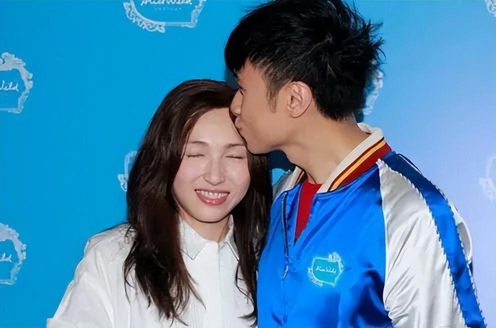 回顾痴情陈韵晴:痴等古巨基20年,46岁才换来名分,52岁高龄产子