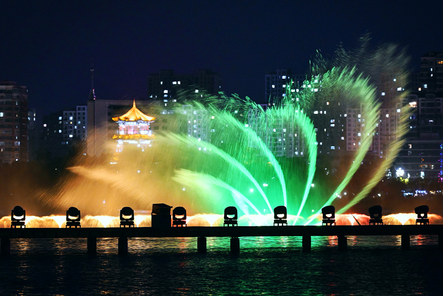 聊城夜景 东昌湖图片