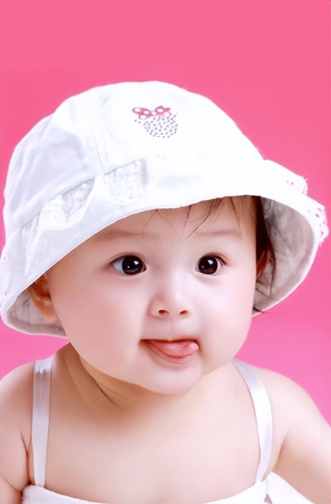 回顾刘楚恬:2岁出道年入百万,被观众喊话不许整容,如今怎么样