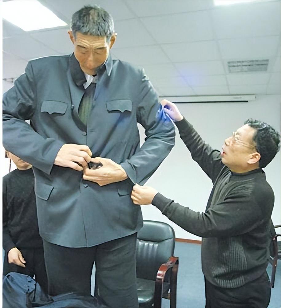 36米鲍喜顺:与1.68米妻子不听劝执意生育,儿子身高多少