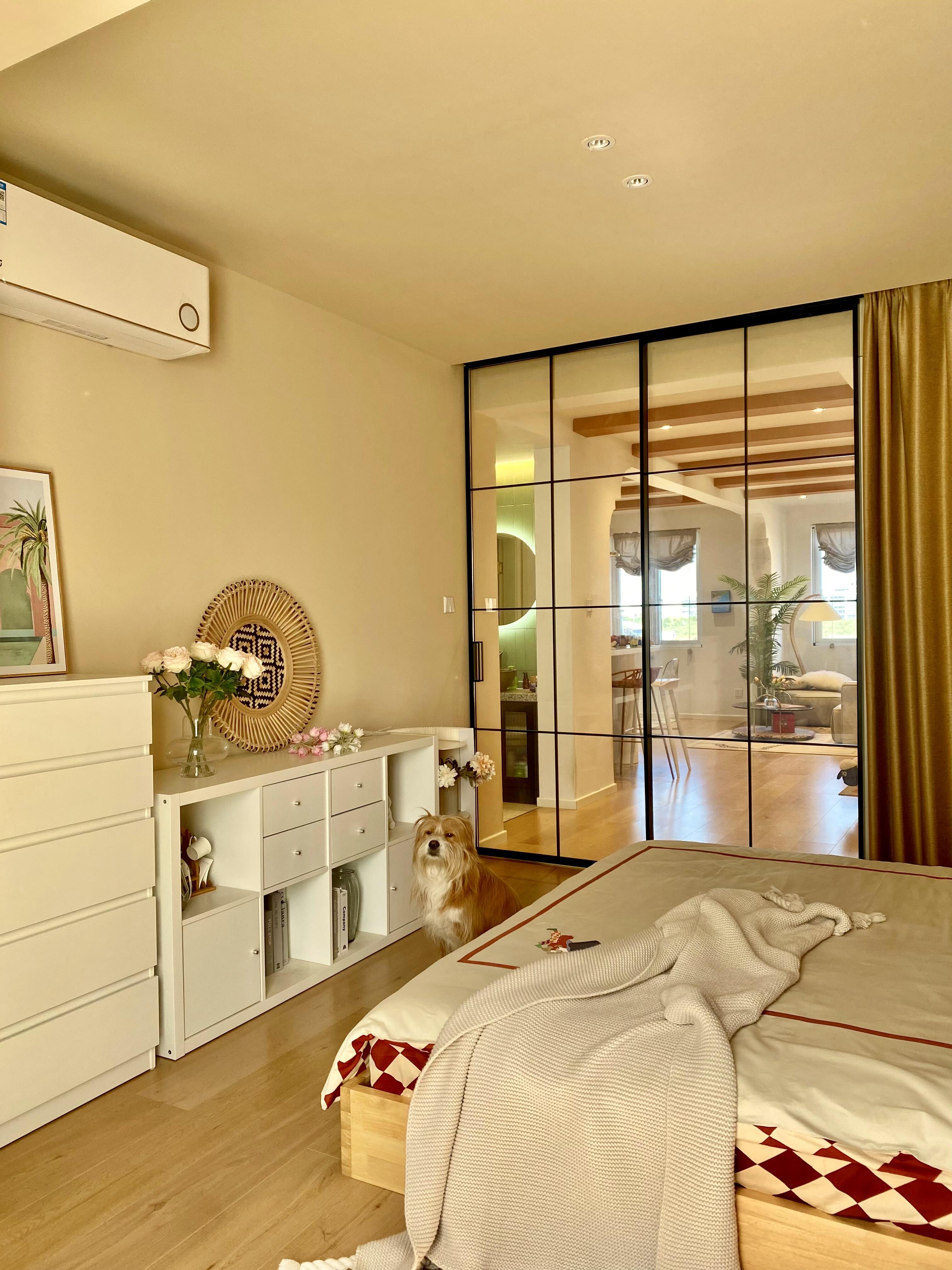 仅63平的小家 事情是这样的,我的这个小家套内面积只有63平,是个标准