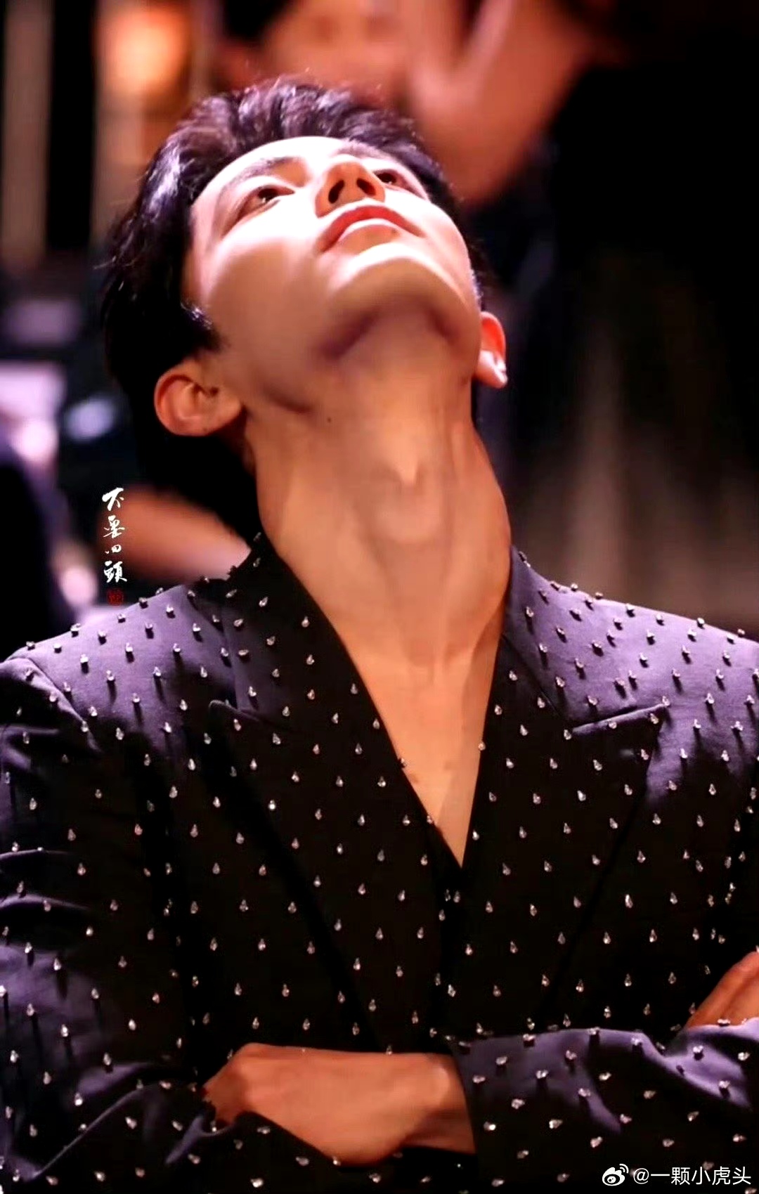 肖战同款仰头,这个"科普"很多人都信了!