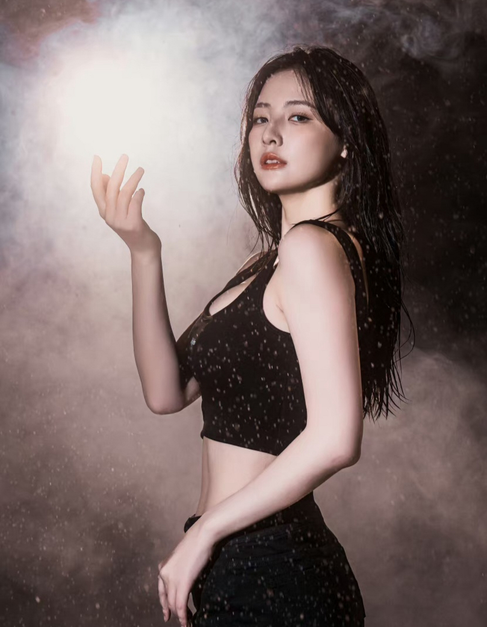 赵粤,是越看越好看,身材越来越火爆