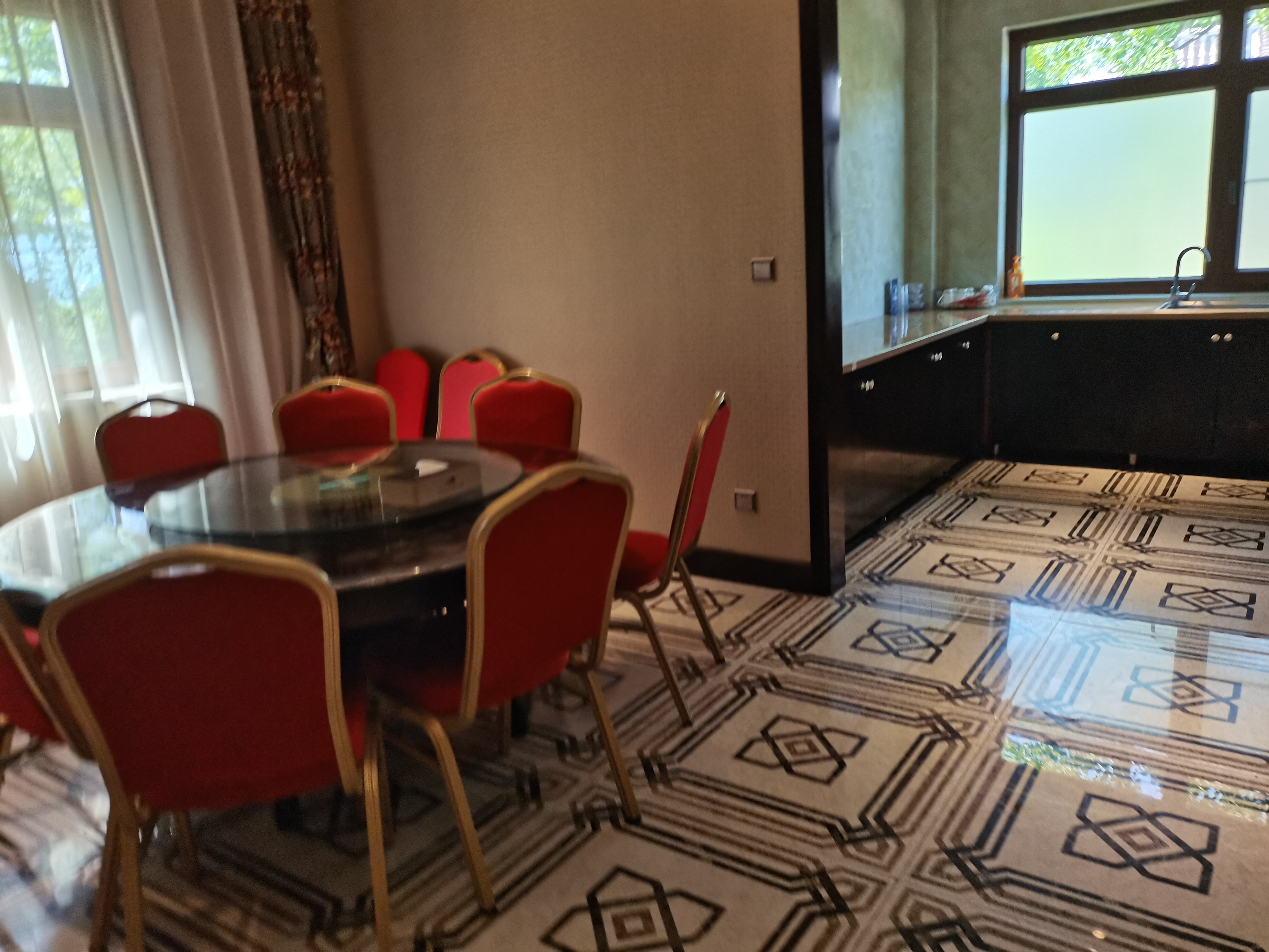 目前世界上发现的海水温泉仅有5处,其中一处就在辽宁丹东的东港市椅圈