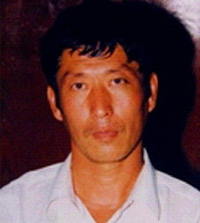 1997年白宝山被判死刑后,情人谢宗芬入狱12年,48岁出狱再赴新疆