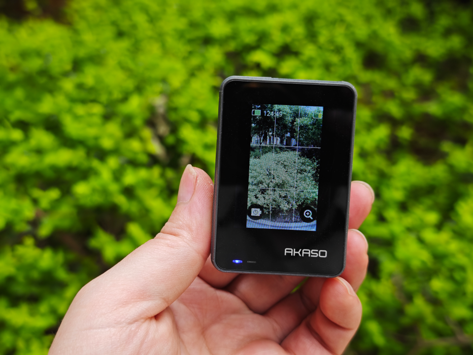 千元akaso brave7 运动相机:4k,双屏竖拍,裸机防水,配件丰富