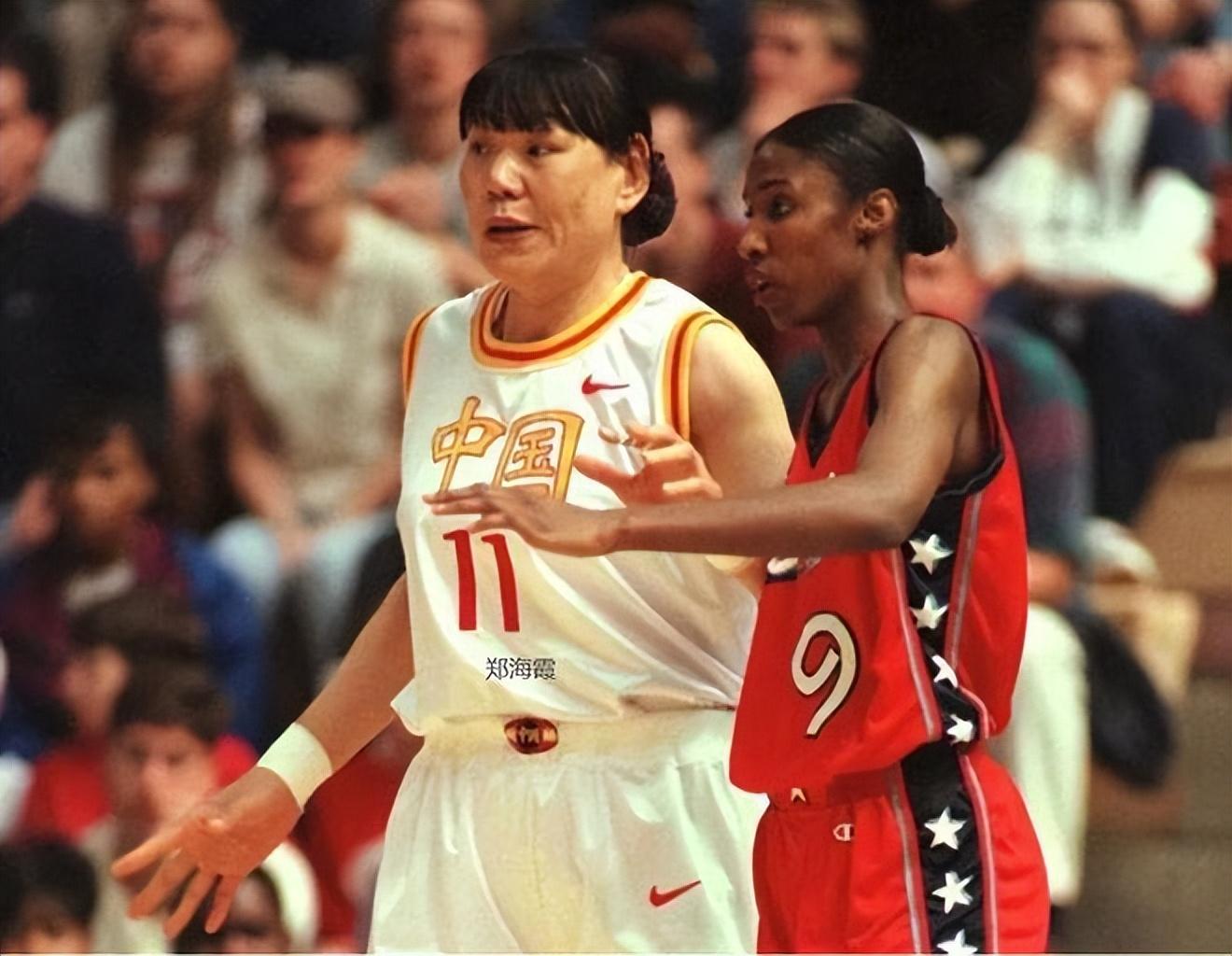 时代刚进国家队的郑海霞年轻气盛,她遇到了一个实力同样强大的队友,也