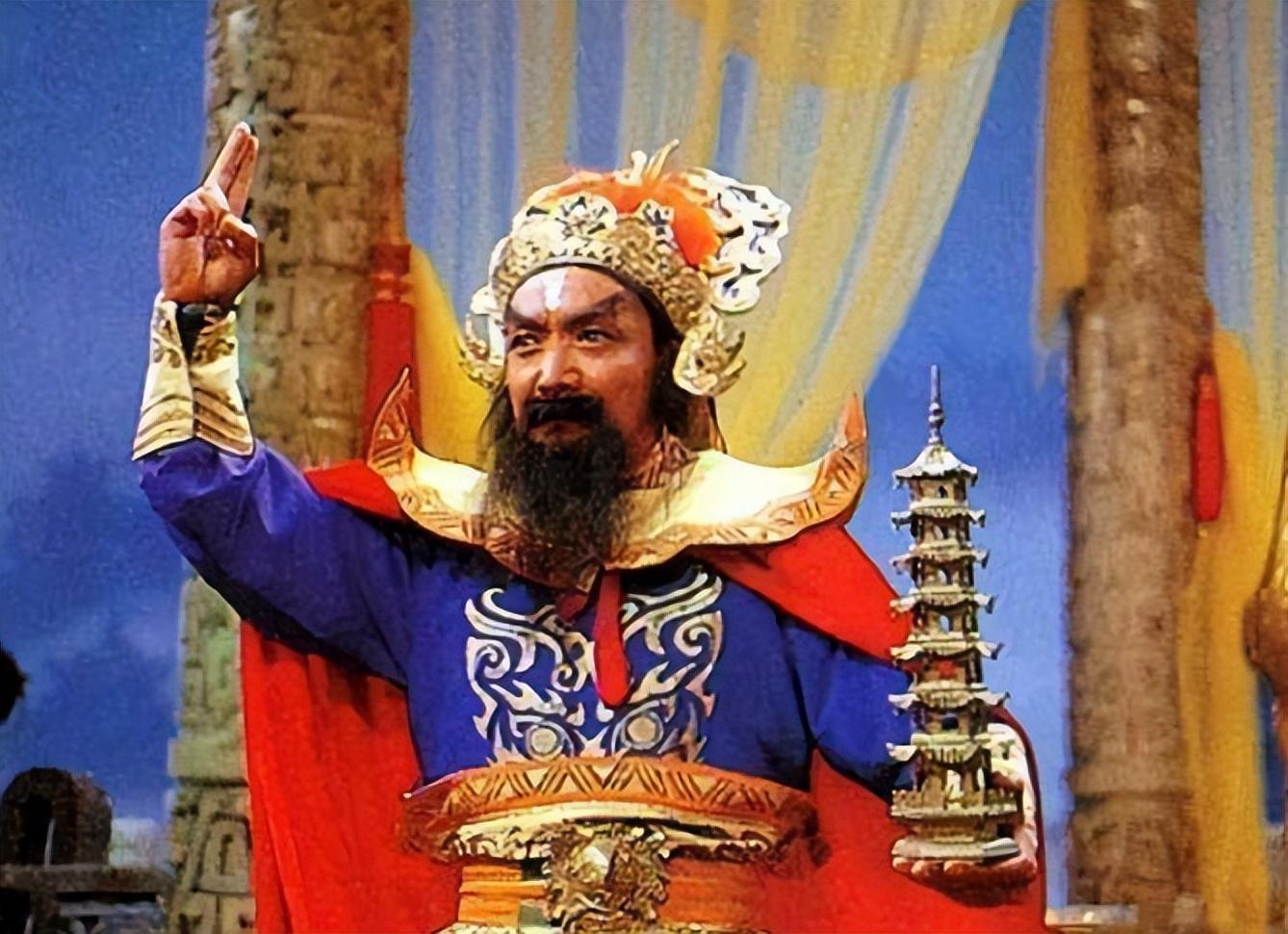 译制片配音幕后工作,在亚视的《八仙过海》中演过汉钟离,在山东台