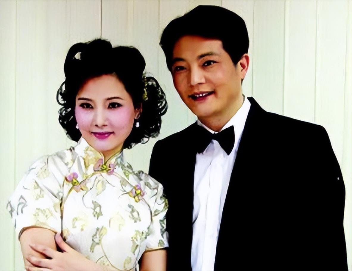 回顾《大宅门》22年,演员境况差距大,9位已逝,配角翻