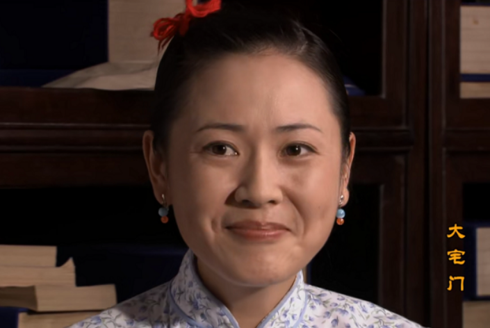 珍儿(宁静饰)剧中的戏份不多,是一个老鸨,短短的几场戏让宁静抓住了每