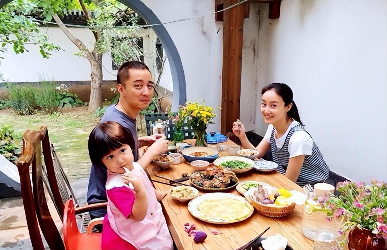 回顾:陈坤21岁儿子照片流出,娱乐圈未解之谜即将解开?