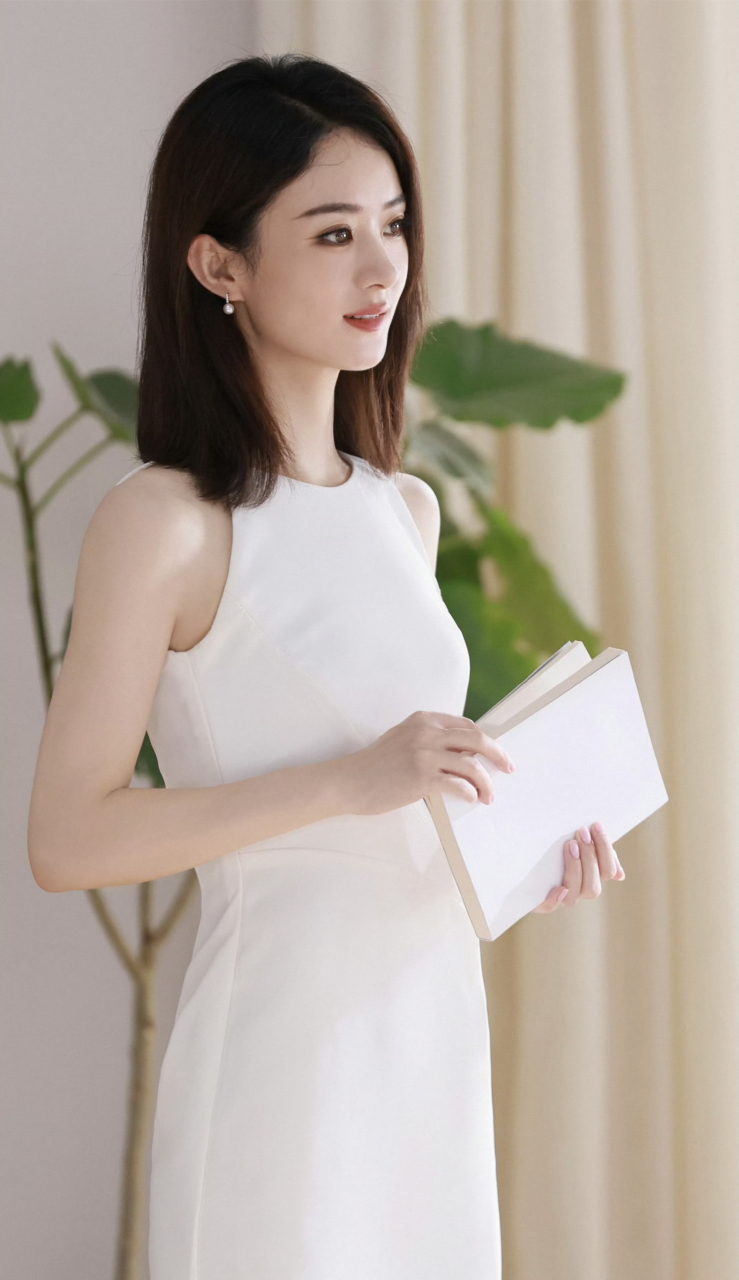 赵丽颖白色裙子穿搭气质拉满