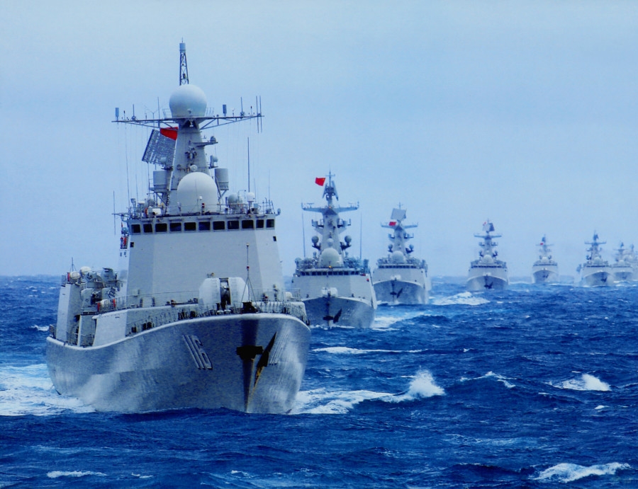 海军司令肖劲光视察刘公岛,渔民一句话让肖劲光无言以对