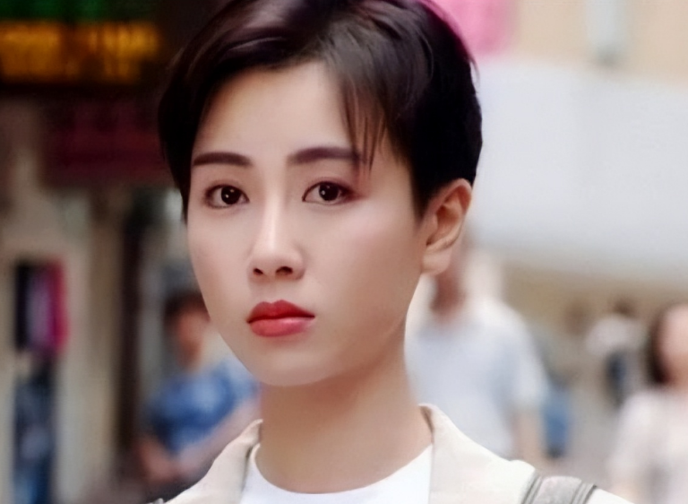 盘点未嫁人的8位大龄女港星,有人被骗,有人活的卑微,情路坎坷