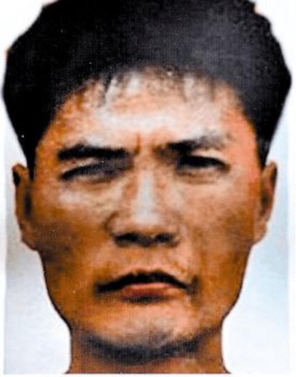 2012年,警方设天罗地网逮捕周克华,民警假扮路人,三秒将其爆头