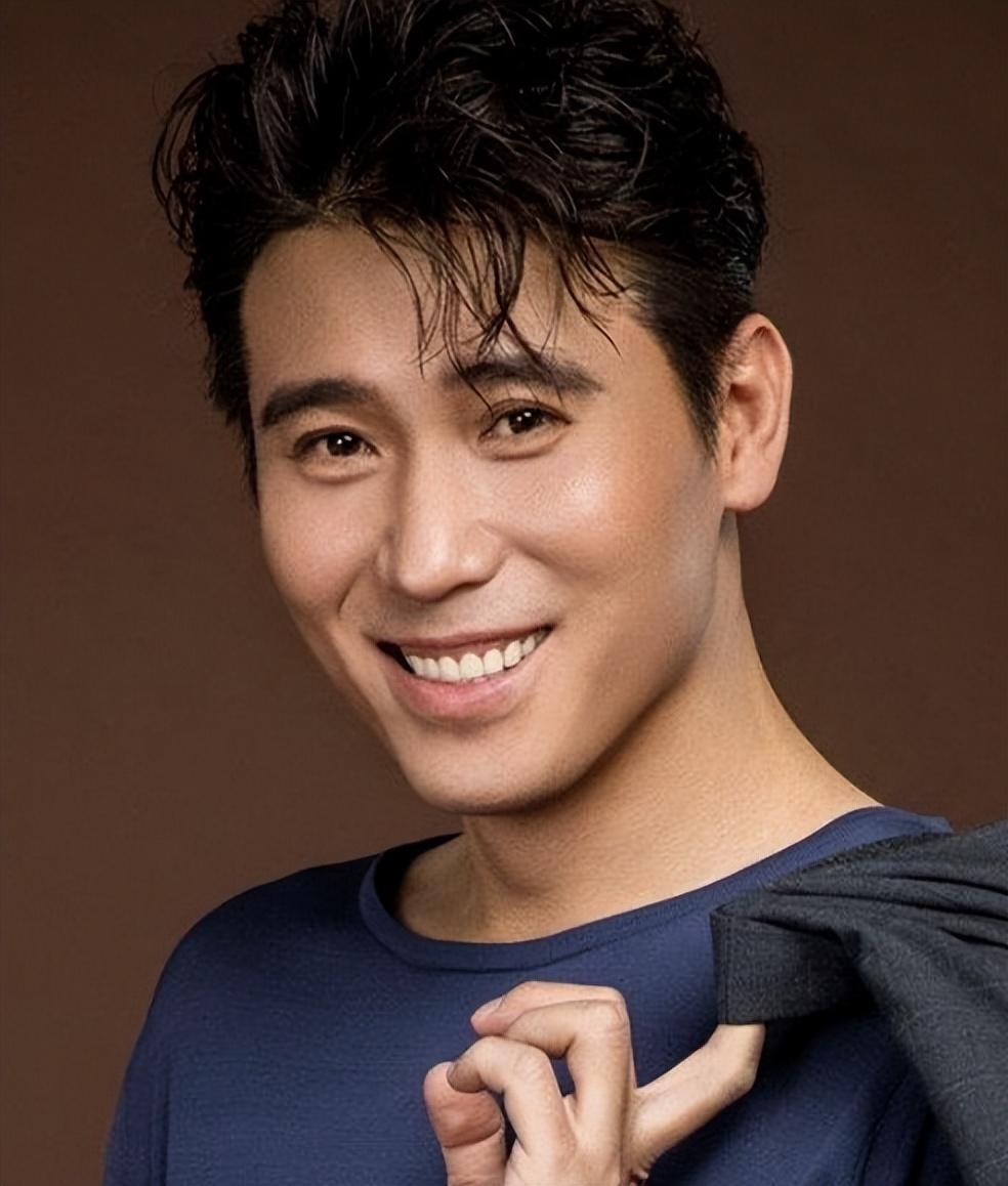 回顾"戏红人不红"李乃文:演十余年配角,与影后颜丙燕意难平
