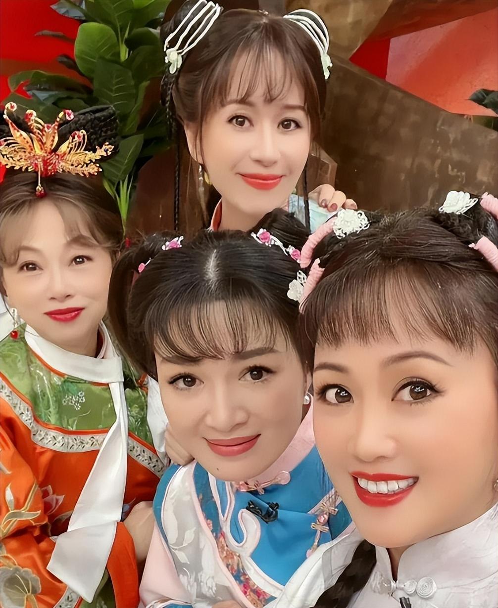 回顾《鹿鼎记》七个老婆现状唏嘘,有人病倒住院,有人嫁入豪门