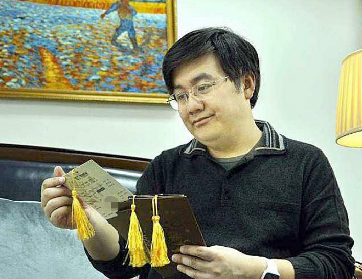 陈关保(刘飒饰)车迟国陈家庄陈清之子,家住通天河畔,被祭祀给灵感
