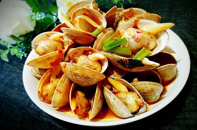 大连特色美食大揭秘!吃货们,快来尝尝这些美味佳肴!