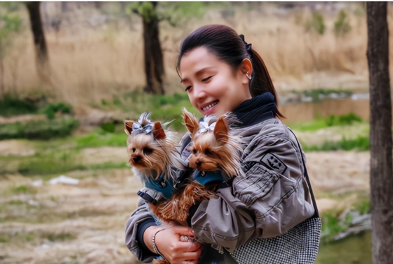 回顾:《血色浪漫》女主境况不同,有人成一线,有人一直