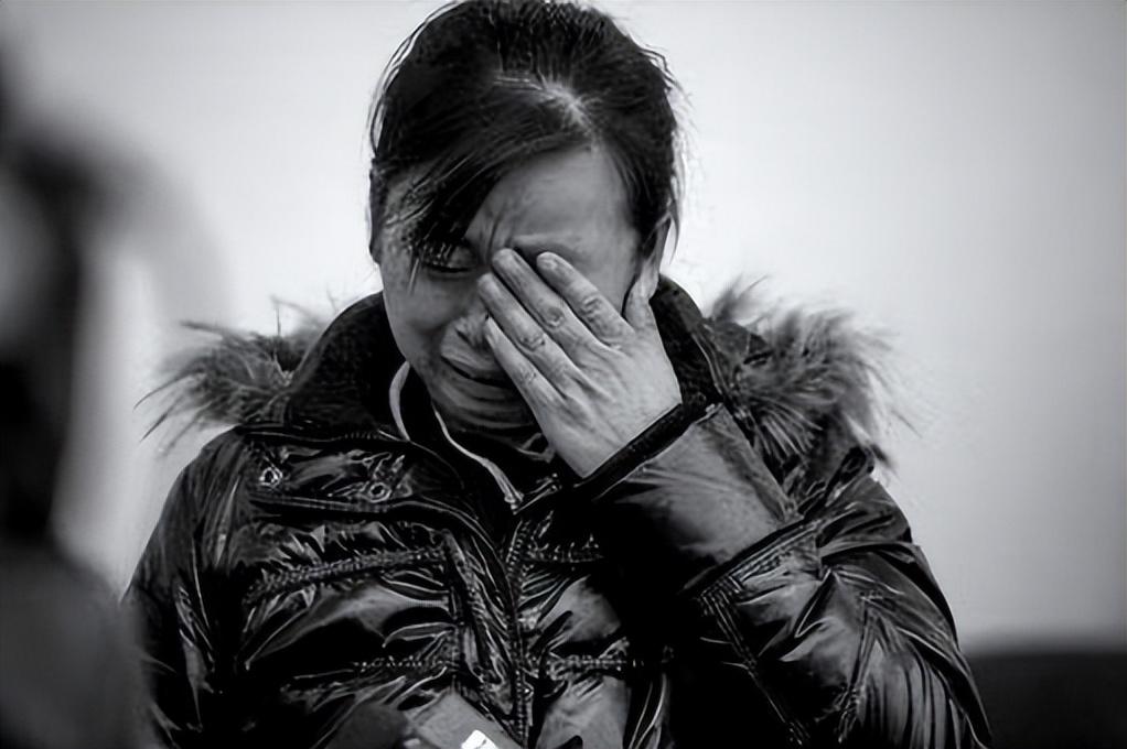 回顾15岁白血病少女最后的24天,放弃治疗回家等待死亡,劝妈妈别哭