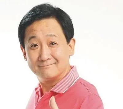 在电视剧《我爱我家》中,梁天以出色的表演技艺,与葛优,谢园并称为