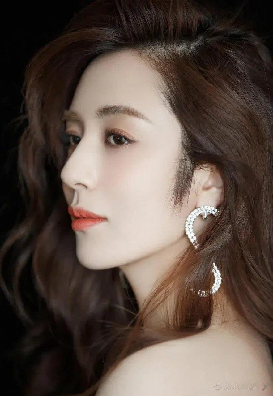 王晓晨女神范十足!