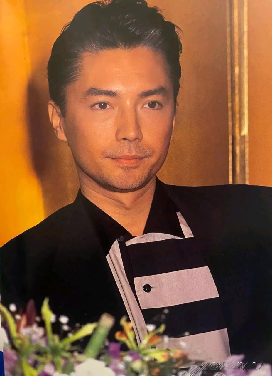 "亚洲第一美男"尊龙