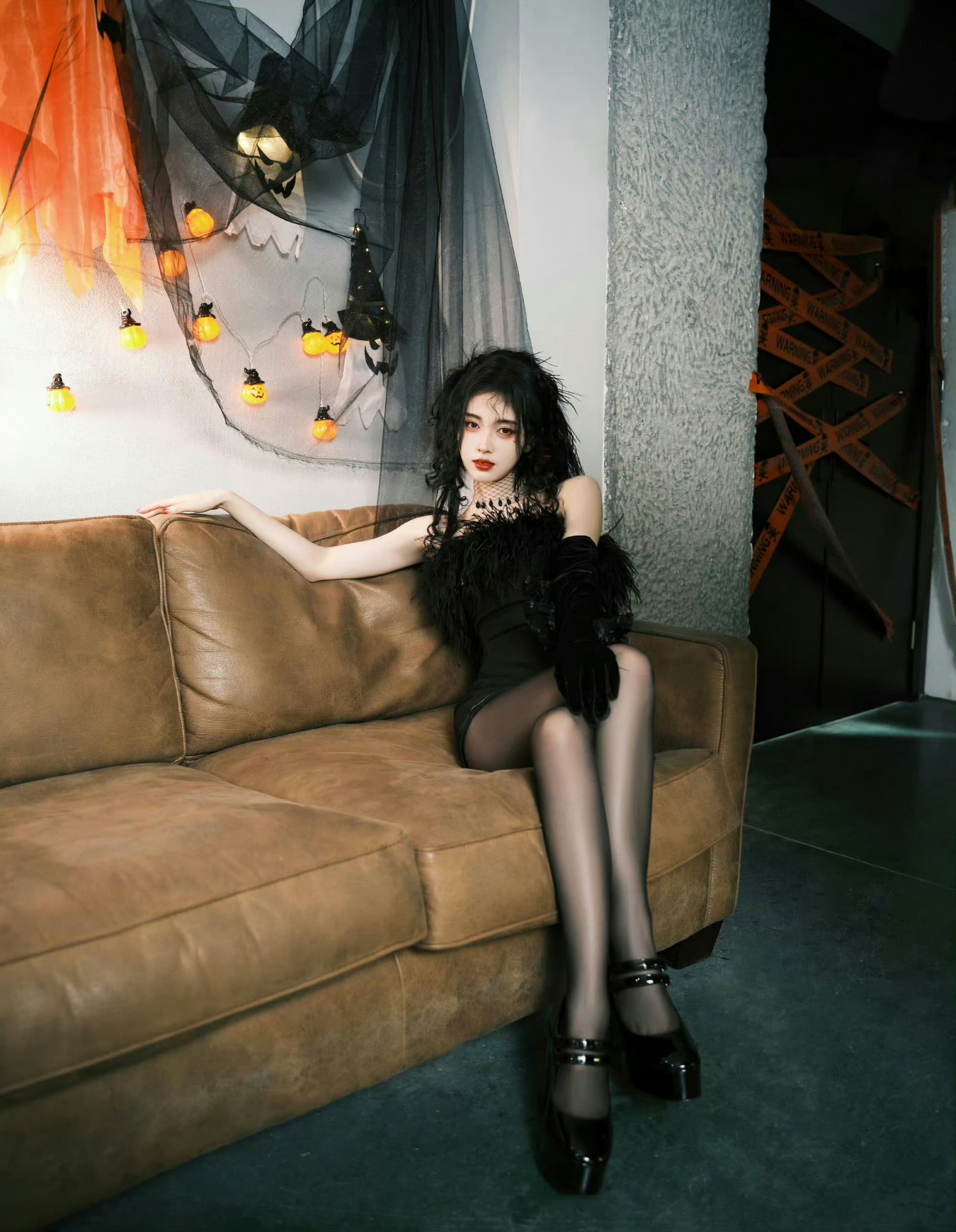 身材比例太优越了,一点不像小个子女生,难怪她能当明星,太好看了!