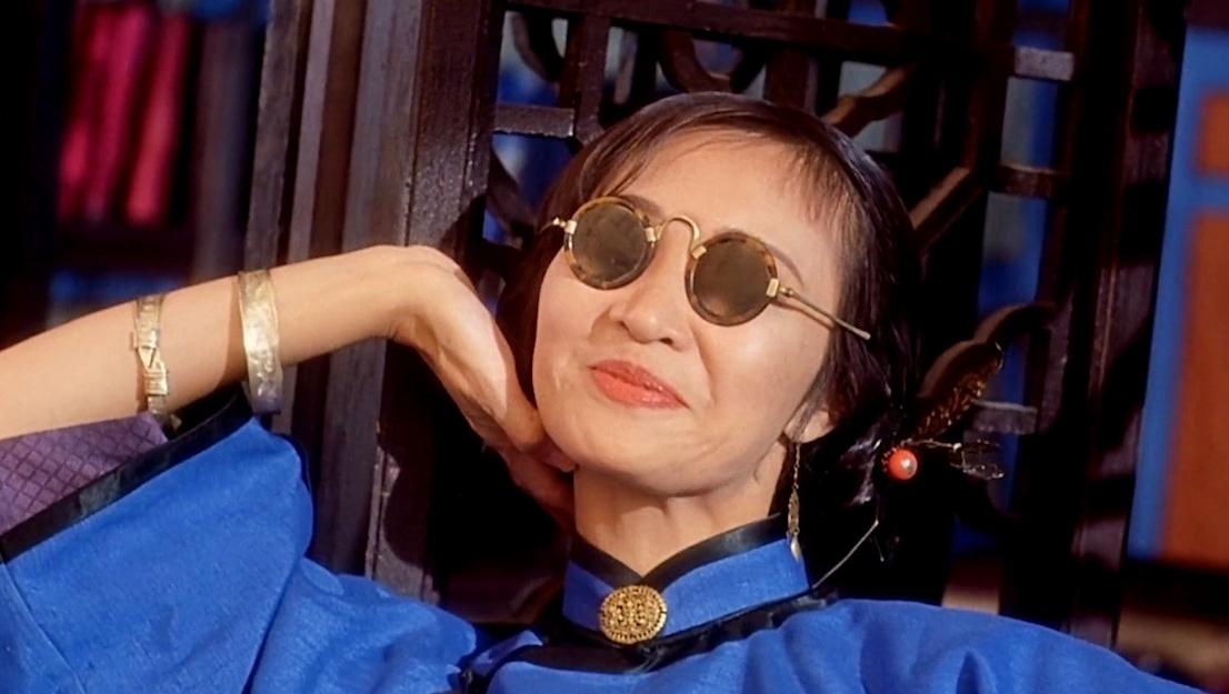 她是周星驰的理想爱人,张国荣的女神,娱乐圈唯一敢甩