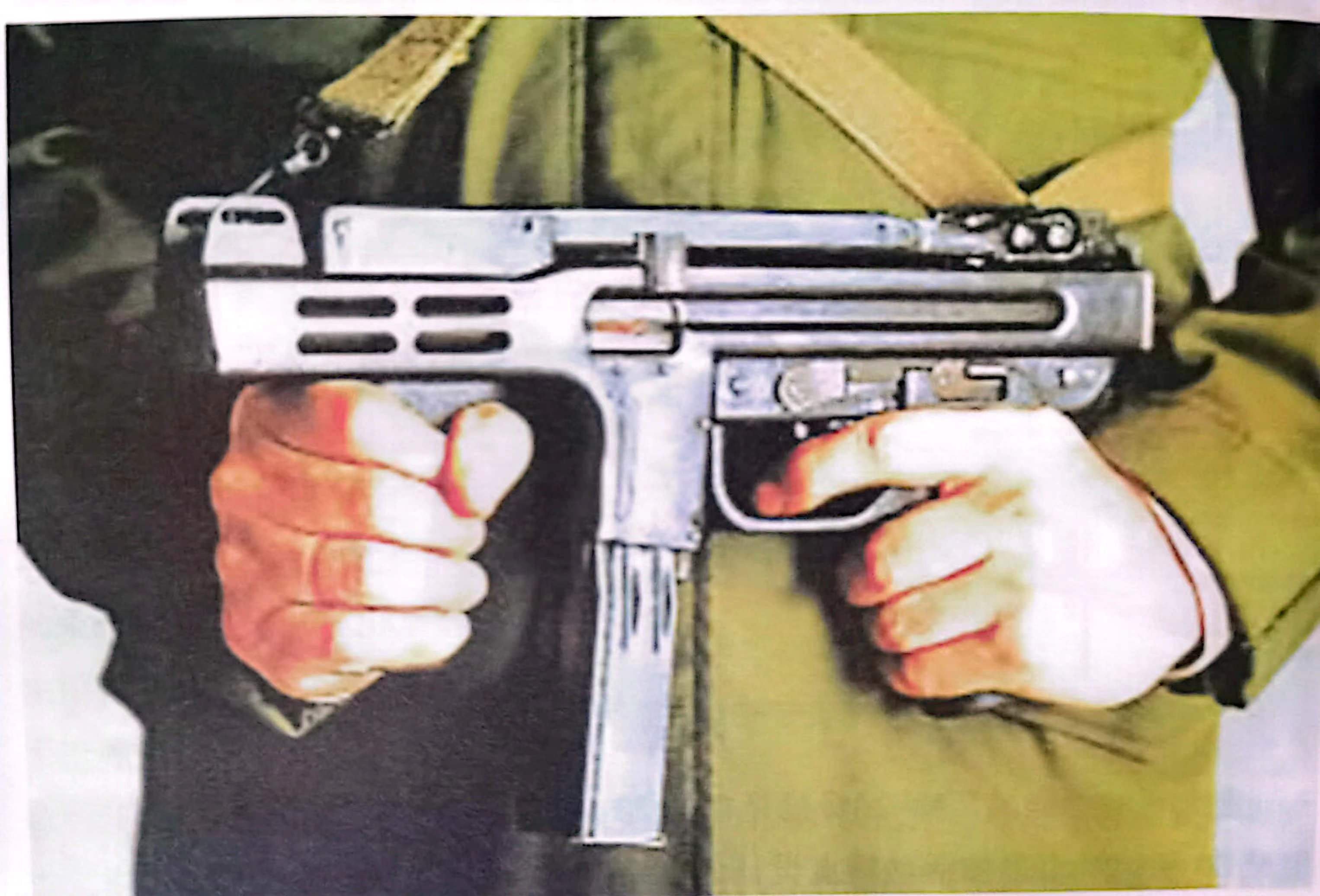 反恐精英-意大利"幽灵"m4冲锋枪