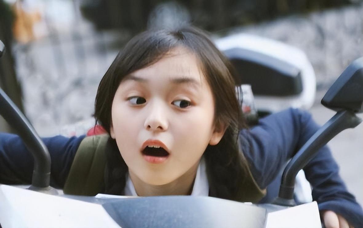 回顾"年轻美女":2岁出道年入百万,当红时隐退