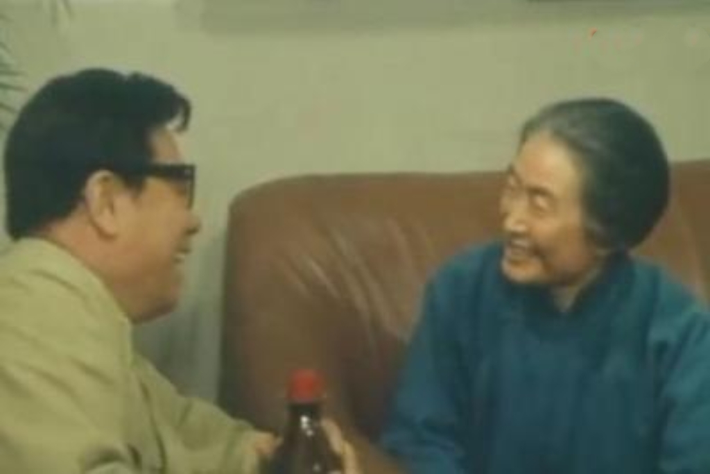 电影蓝色的花.更是一种情感的象征.一种心灵的寄托