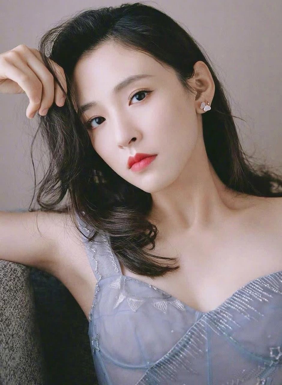 吴倩,标准的靓女