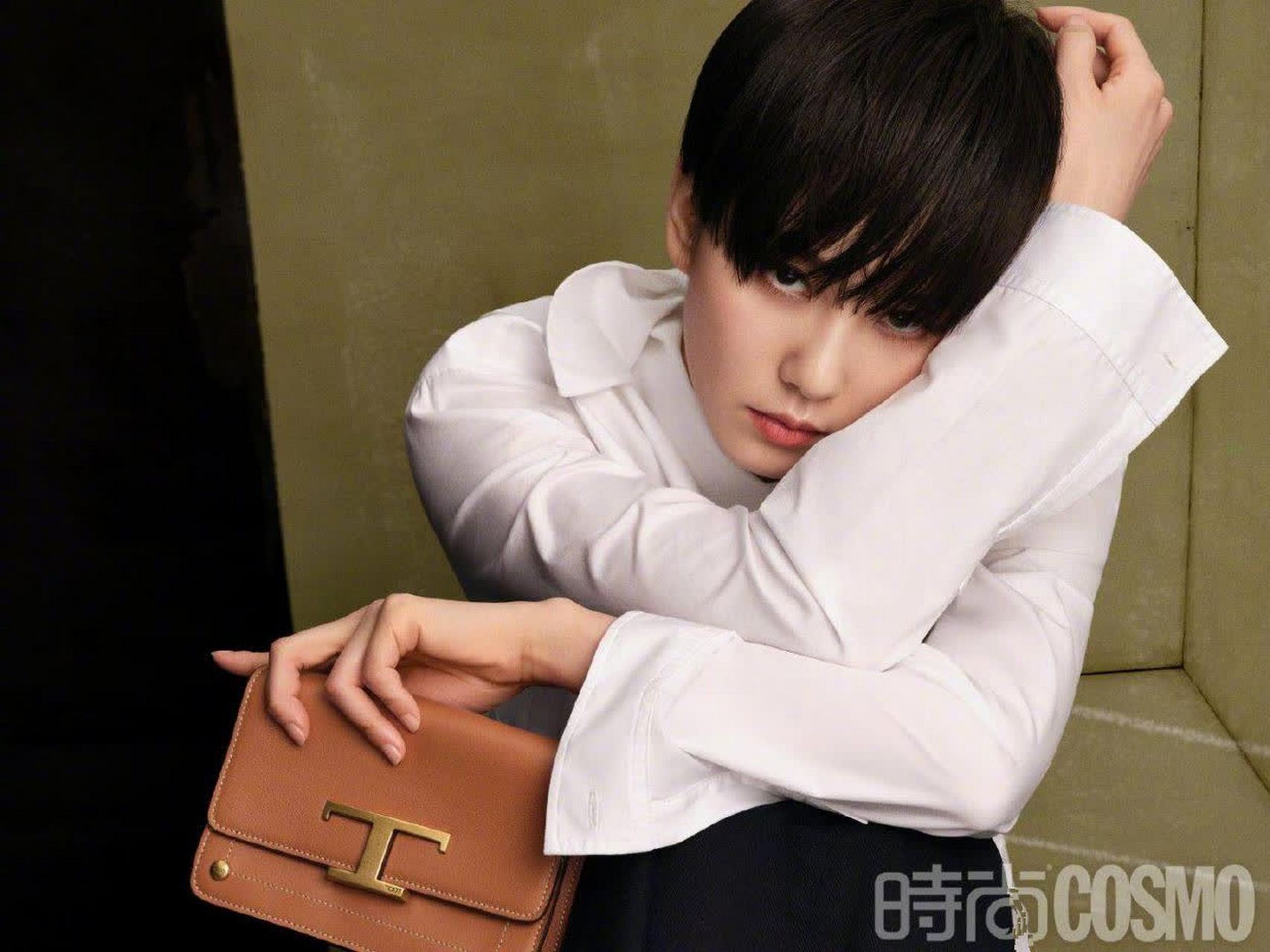 刘诗诗最新短发刊封,差点没认出来