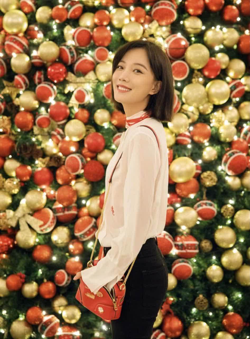 王珞丹的短发造型也是超级美