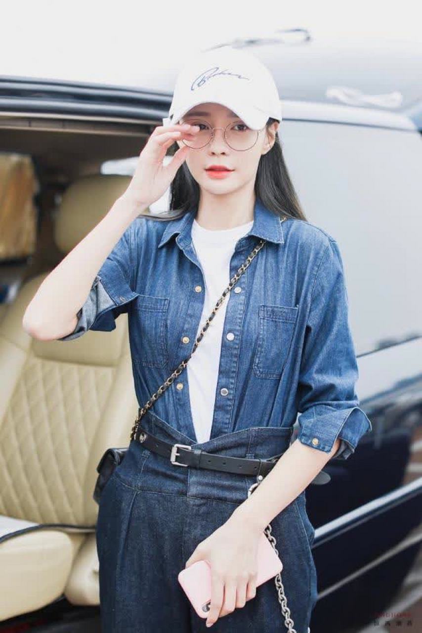 沈梦辰高腰牛仔裤超个性