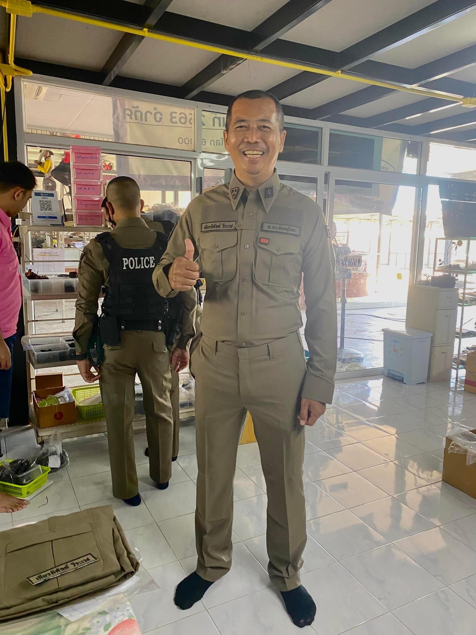 泰国警察巡逻执勤服鉴赏